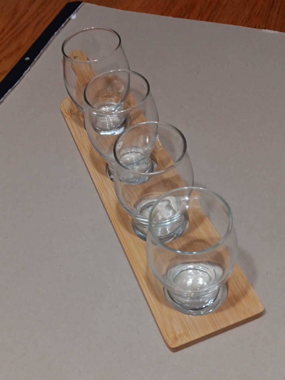 Wooden Paddle Flight Board with 4 Stemless Tasting Glasses - Clear & Natural